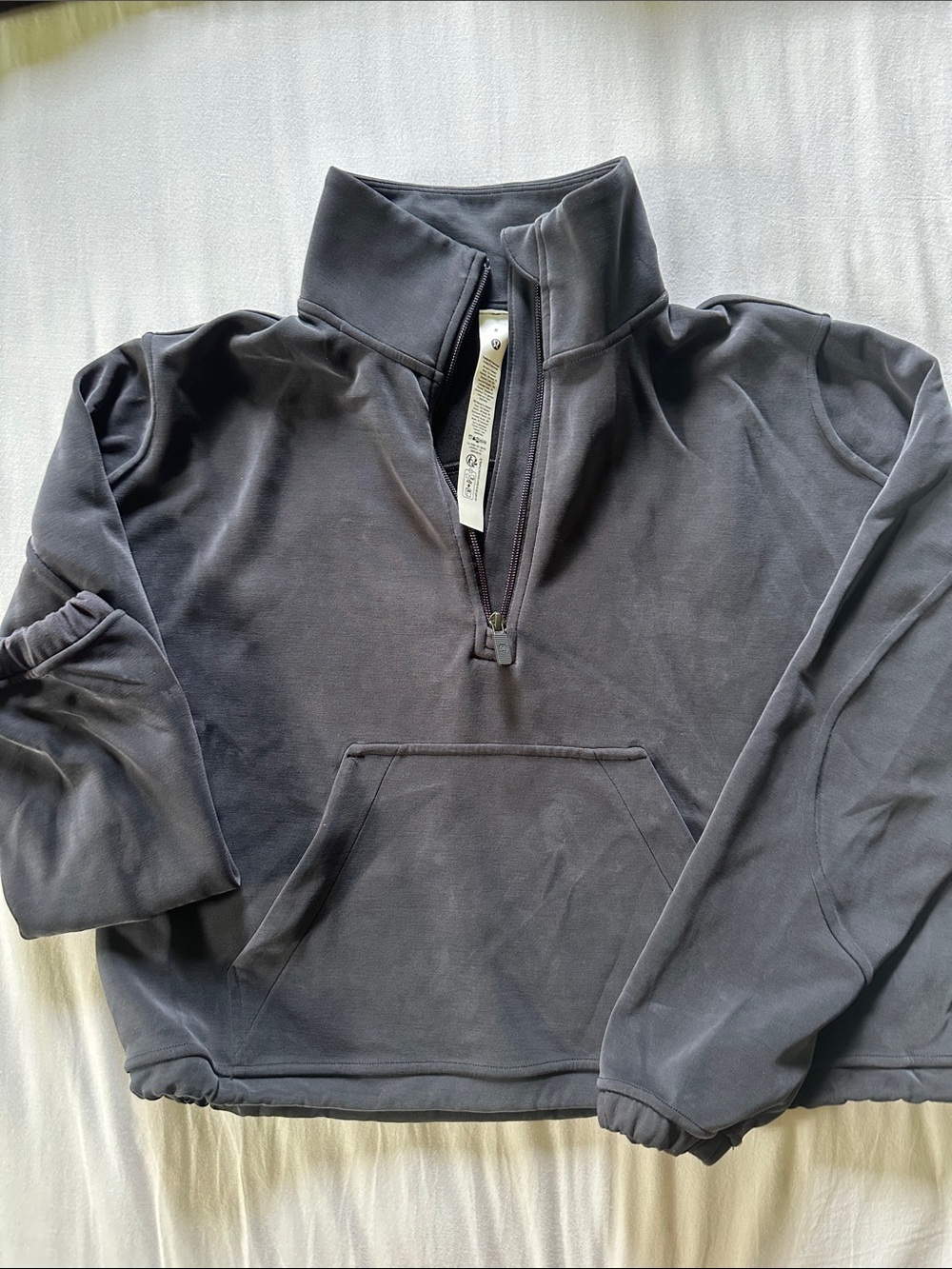 Lululemon. Soft stream Quarter-Zip Pullover in Charcoal